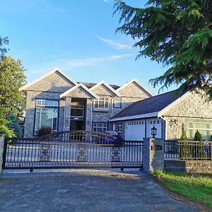 https://nini-sweet-home.richmond-hotels.com
