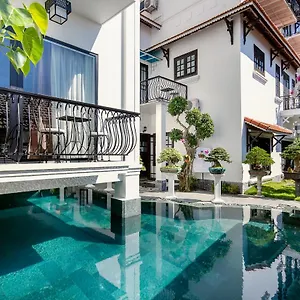  Villa Riverside Impression